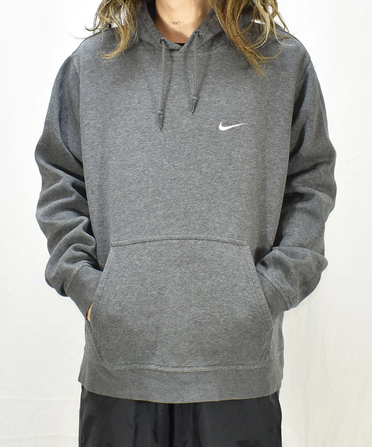 Свитшот Nike Small Swoosh с вышивкой, серый, XL
