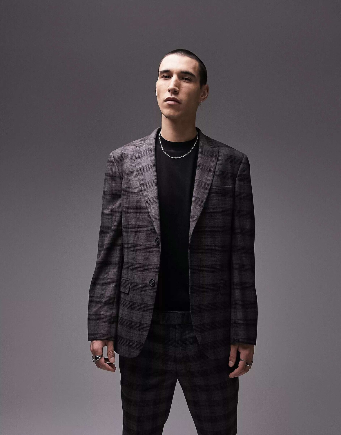 

Коричневый узкий пиджак в клетку с двумя пуговицами Topman