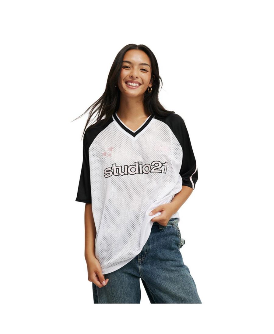 

Женская футболка-реглан с V-образным вырезом и свободным кроем COTTON ON, Studio 21/ white