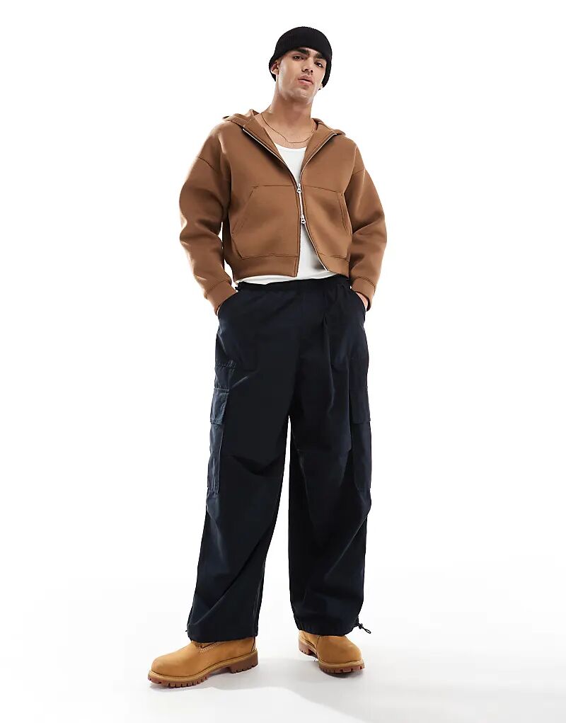 

Брюки-карго парашют черного цвета ASOS DESIGN