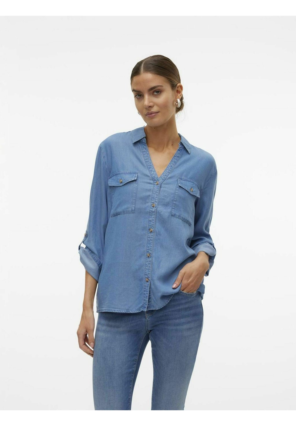 

Рубашка Vero Moda, цвет Medium Blue Denim