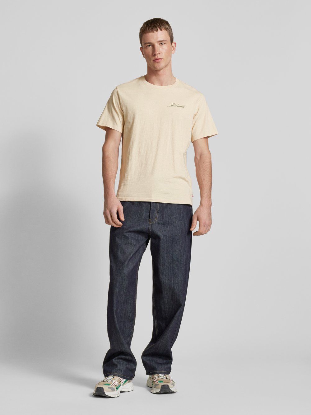 

Футболка свободного кроя с этикеткой, модель «ARCHIV» Levi's, бежевый