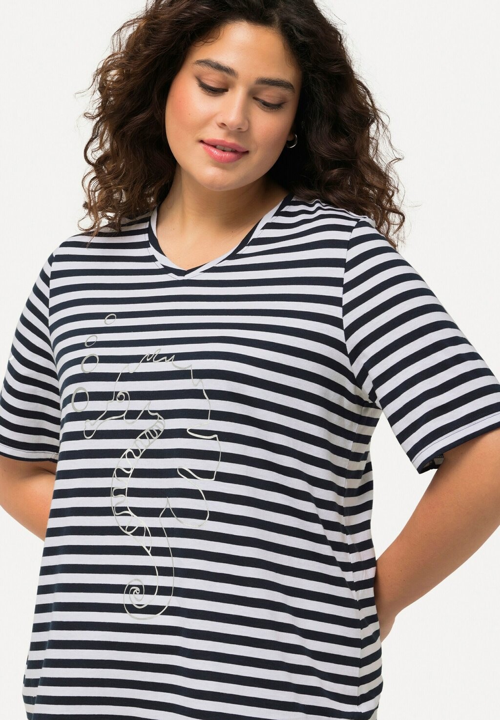 

Футболка с принтом STRIPED WILDLIFE GRAPHIC Ulla Popken, темно-синий