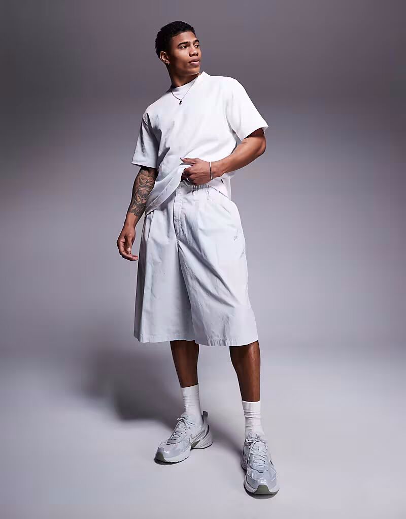 

Шорты Nike Club тканые серого цвета