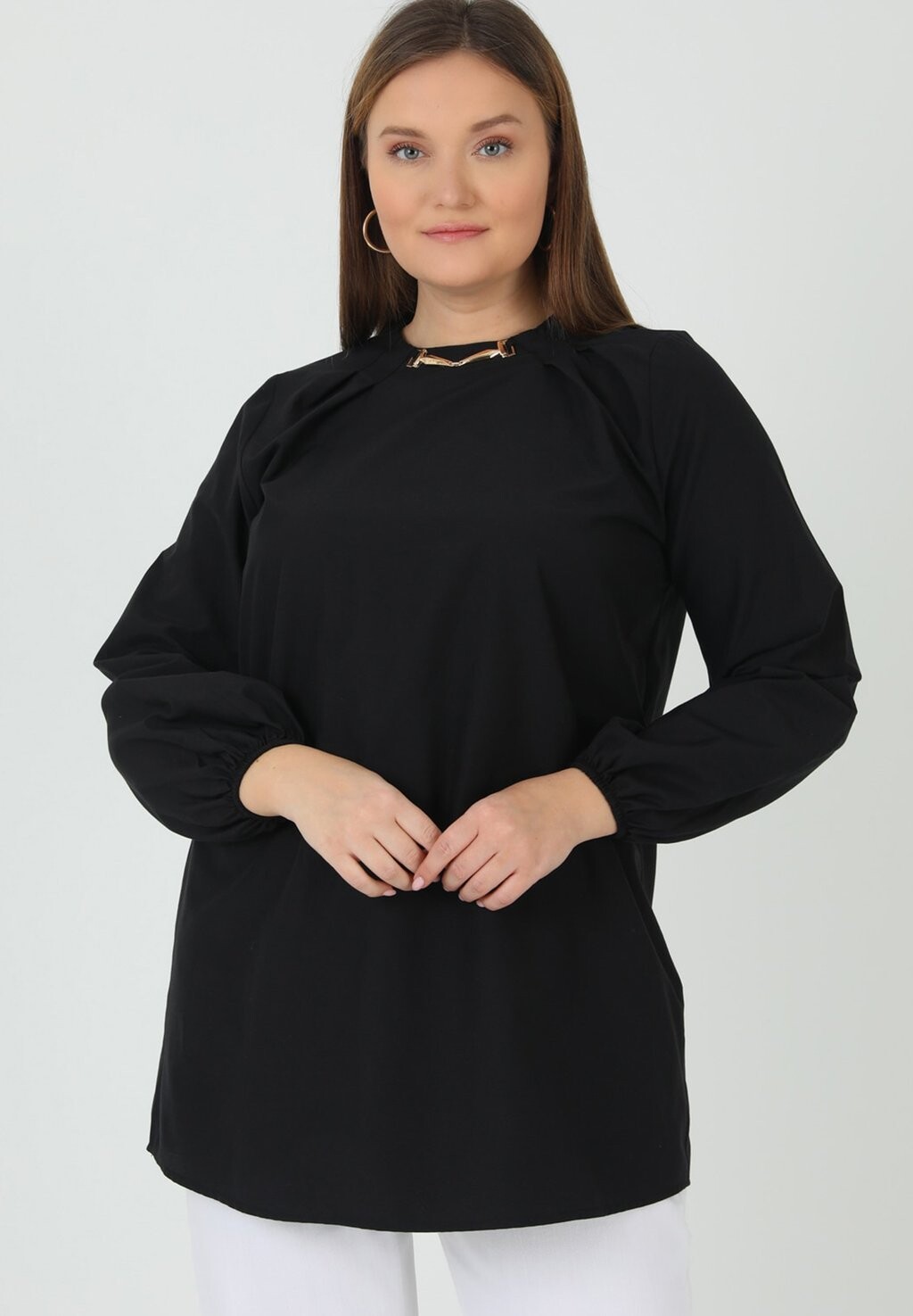 

Блуза CREW NECK PLUS SIZE-ALIA Modanisa, черный
