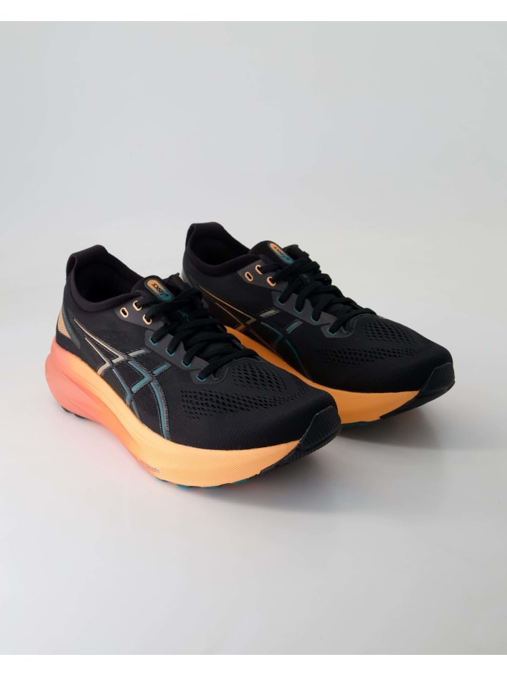 

Кроссовки на шнуровке asics, черный