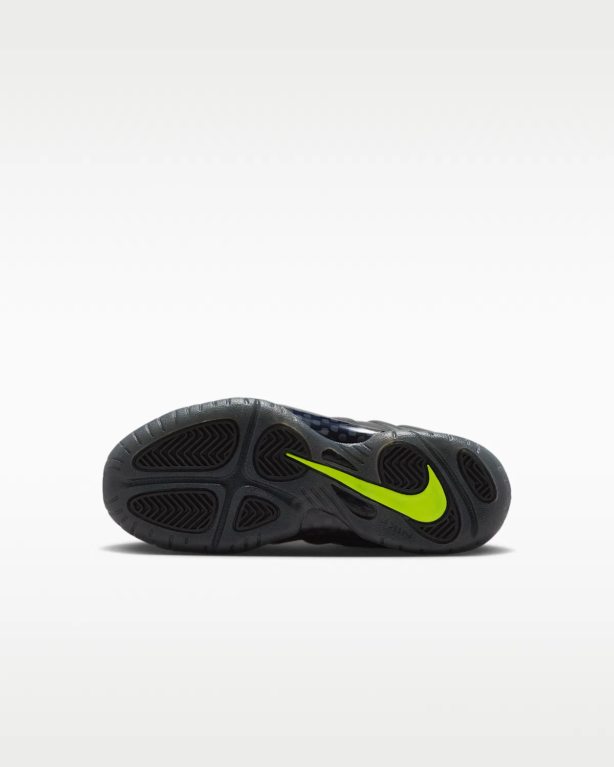 Кроссовки Nike Little Posite Pro для малышей, Black/Voltage Yellow — фото 2