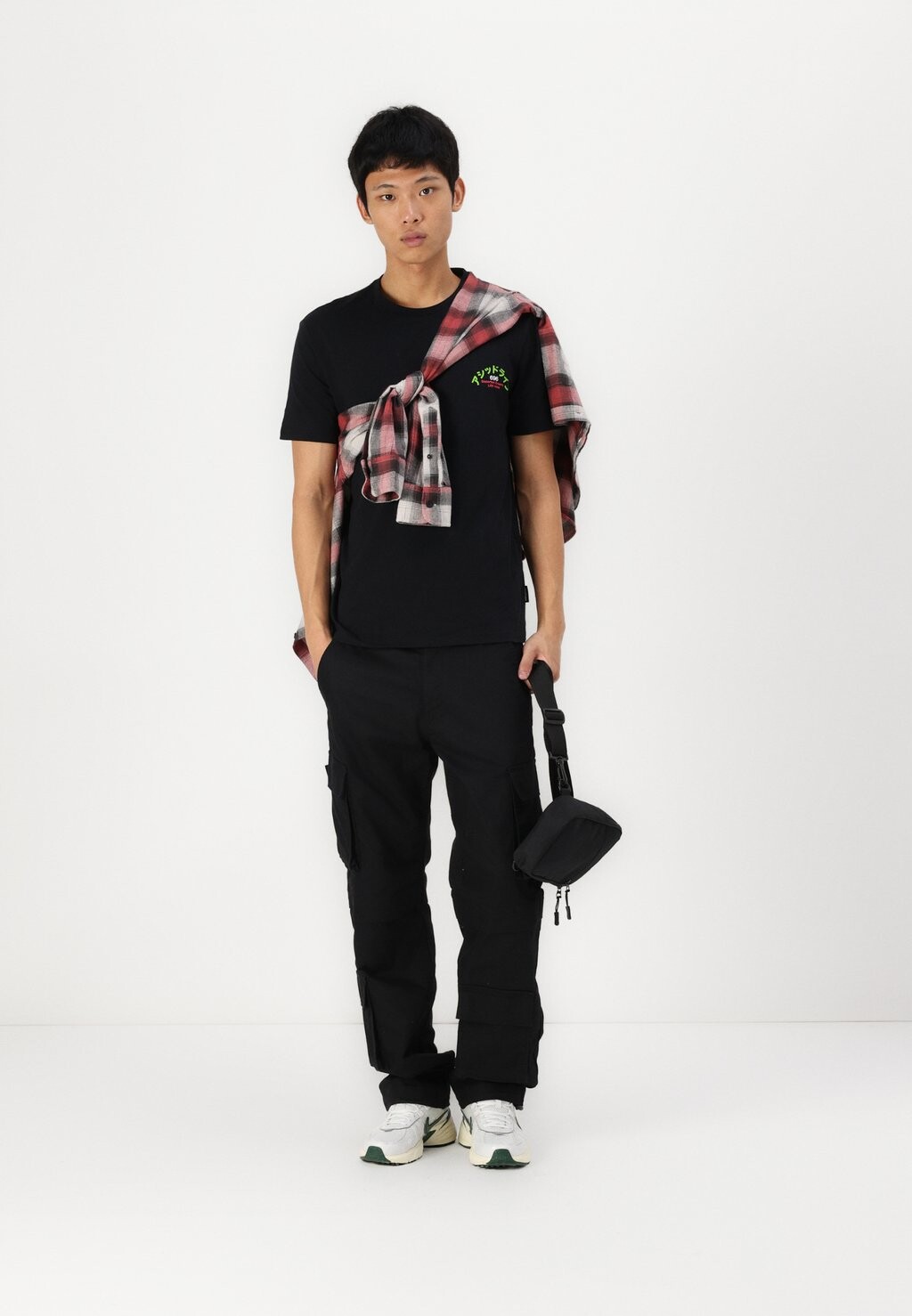 

Брюки карго ONSEDGE MULTIPLE PANT Only & Sons, черный
