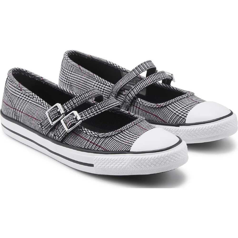 Изящные кроссовки Мэри Джейн от Чака Тейлора Converse, мультиколор