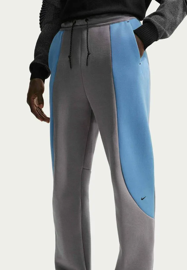 Спортивные штаны Nike Sportswear, Pencil Point Work Blue Black Black — фото 3