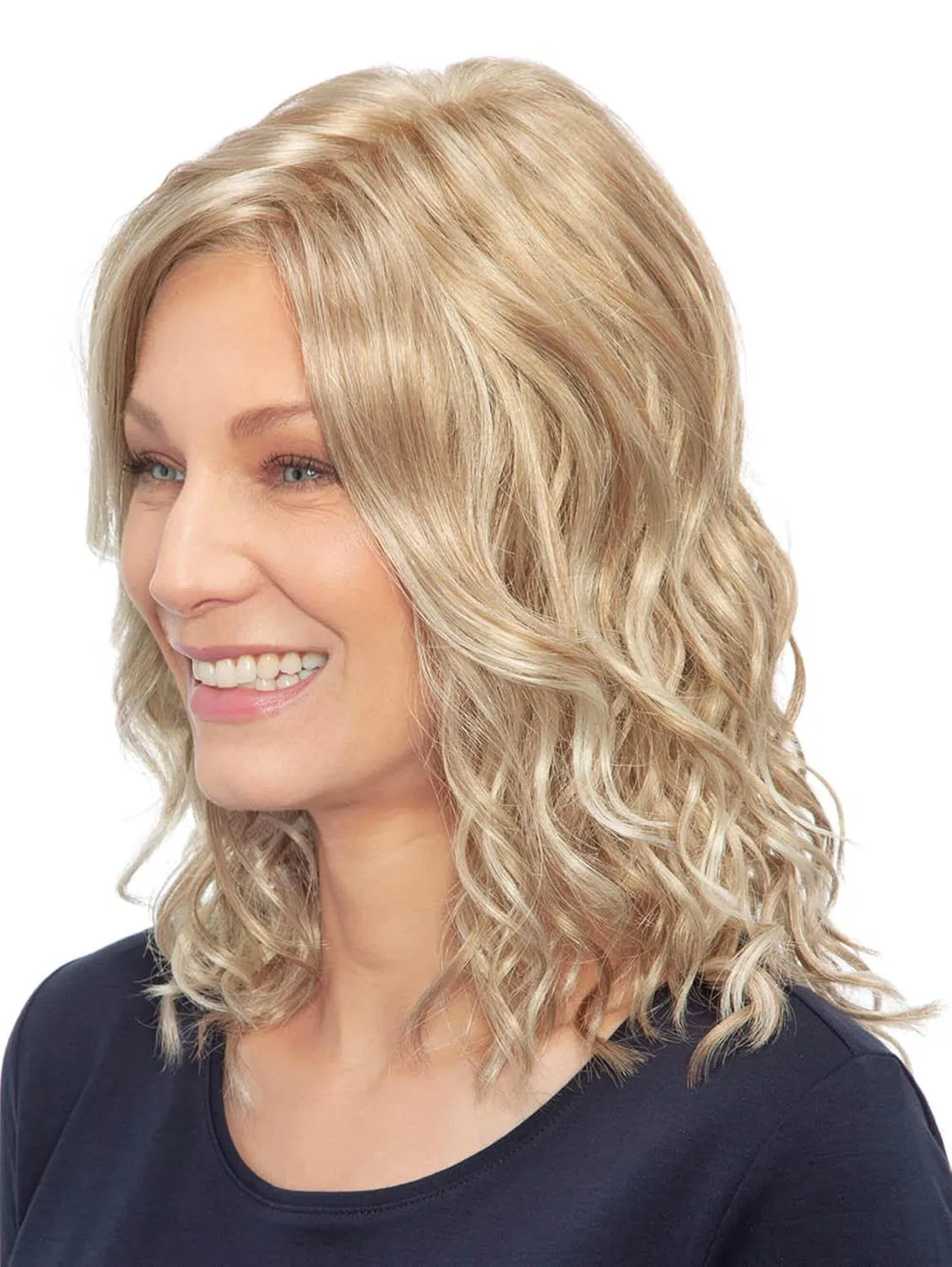 Парик «May» из синтетических волос от Trendhair Trendhair Designs By Lofty, Platinum/Light Blonde Mixed — фото 2