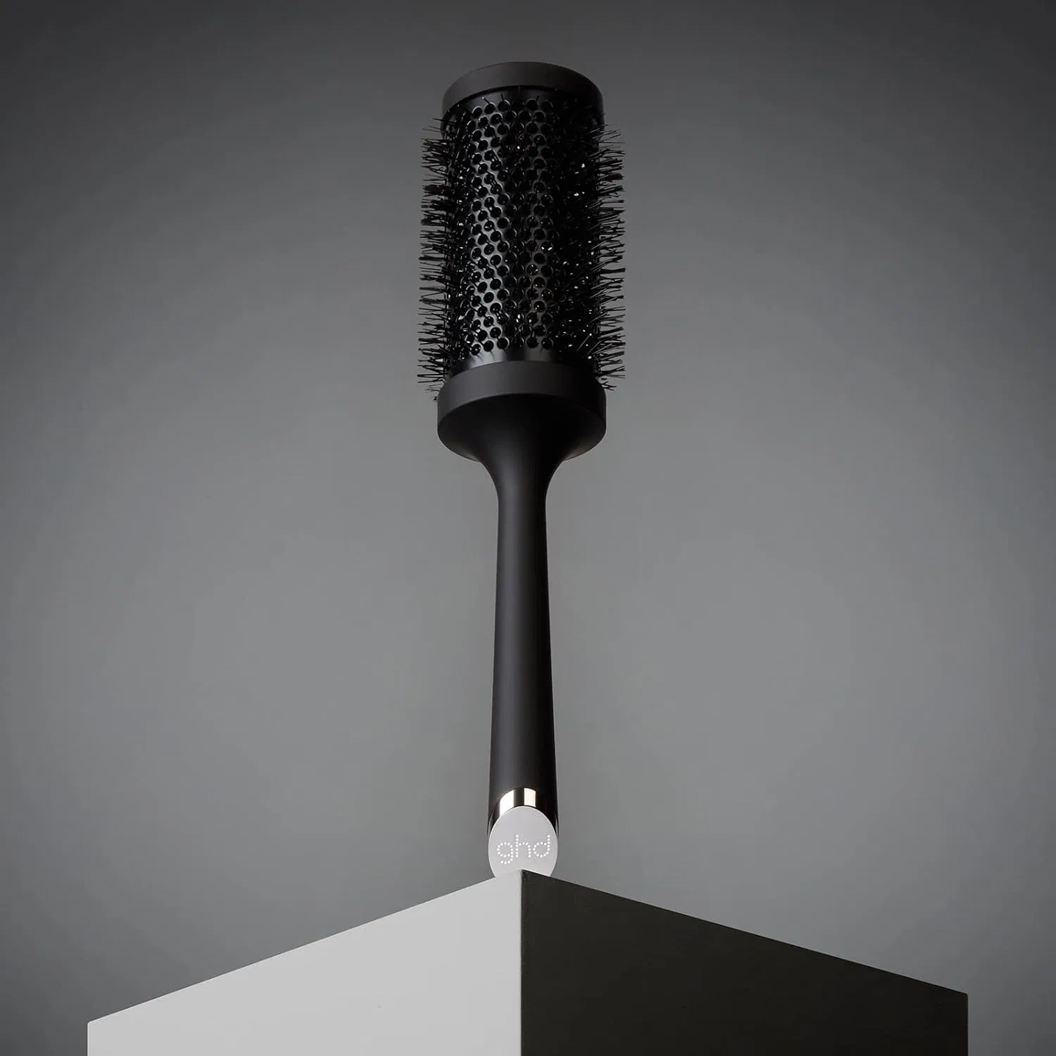 Керамическая круглая щетка для объема волос «the blow dryer radial brush» от ghd Ghd — фото 4