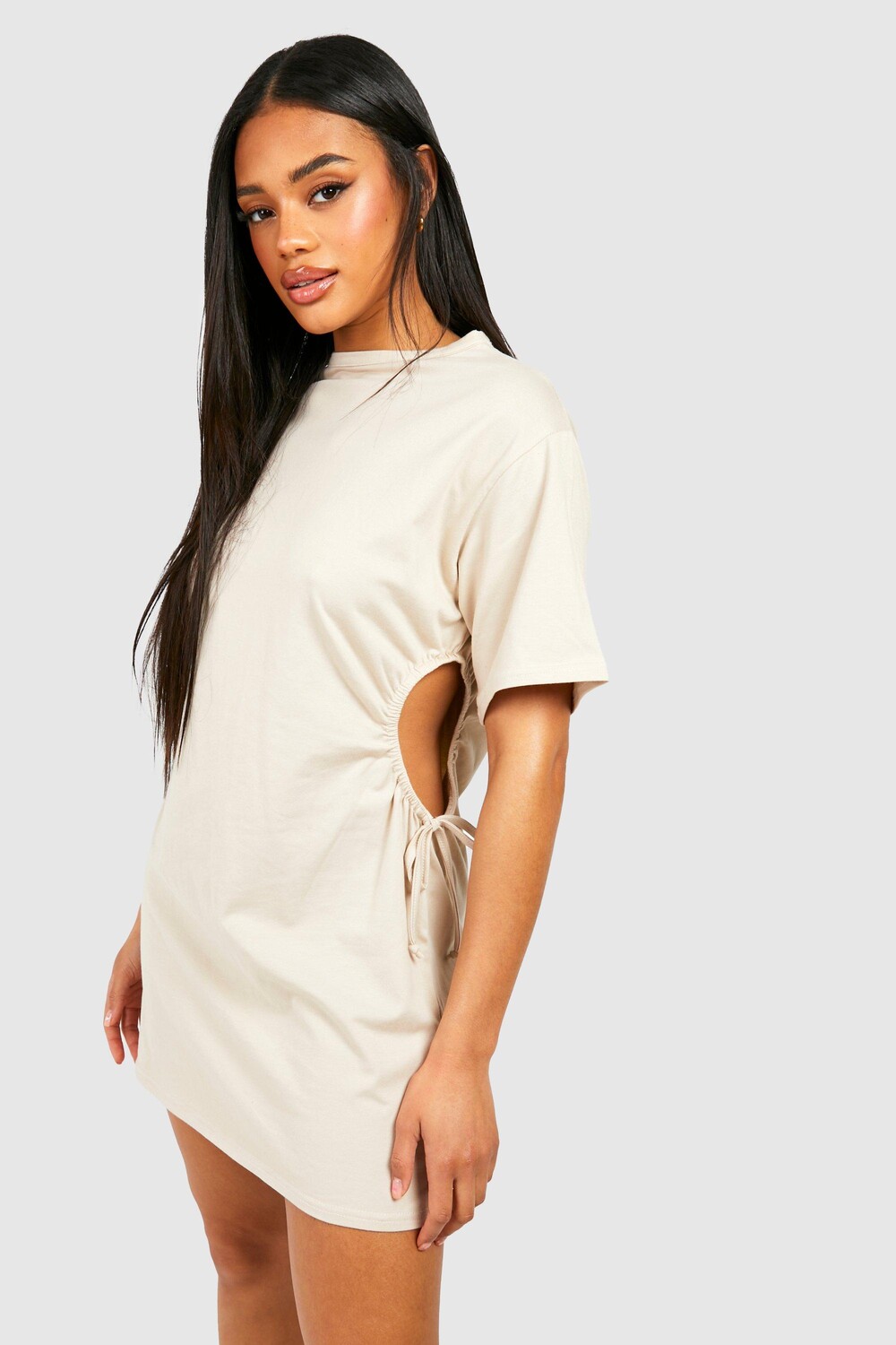 

Мини-платье из хлопковой футболки с вырезами Boohoo, серый