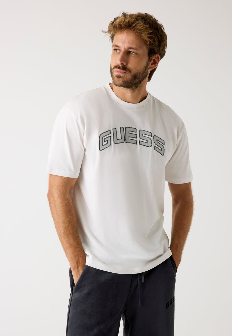 

Футболка Guess FRONTLOGO, Creme/Off-White, Белый, Футболка Guess FRONTLOGO, Creme/Off-White