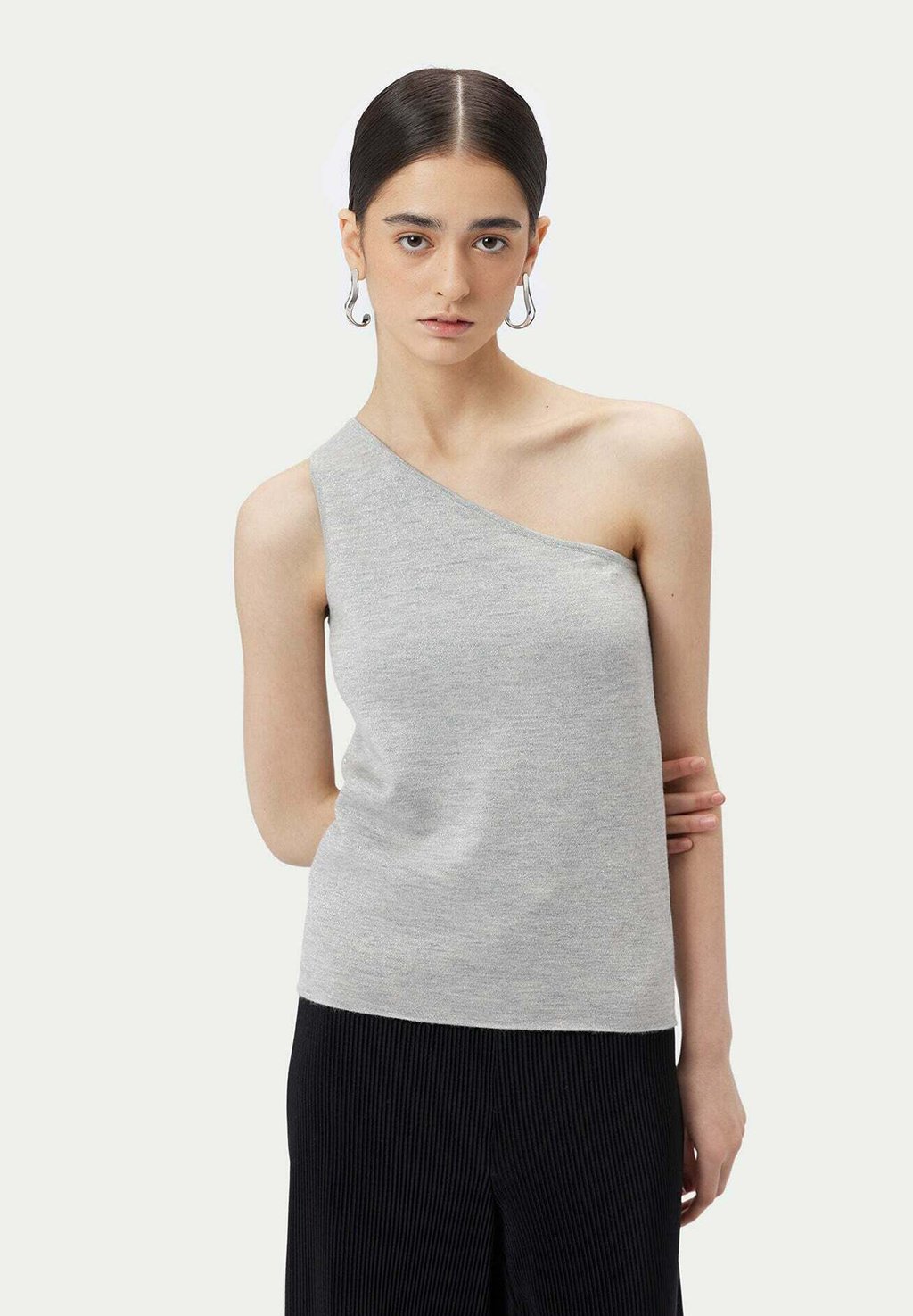 

Топ SLEEVELESS ASYMMETRIC GOBI Cashmere, серый