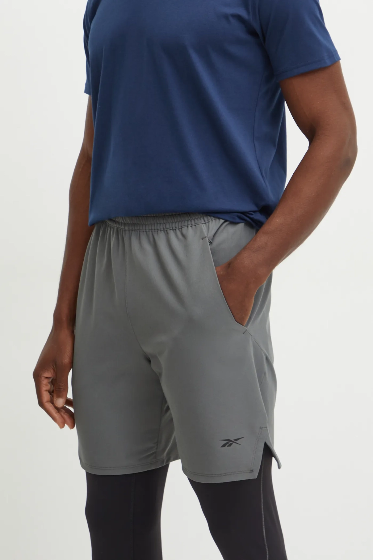 

Тренировочные шорты Strength 4.0 Reebok, серый