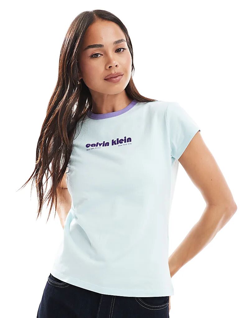 

Футболка с логотипом Calvin Klein Jeans в нежно-голубом и фиолетовом цветах