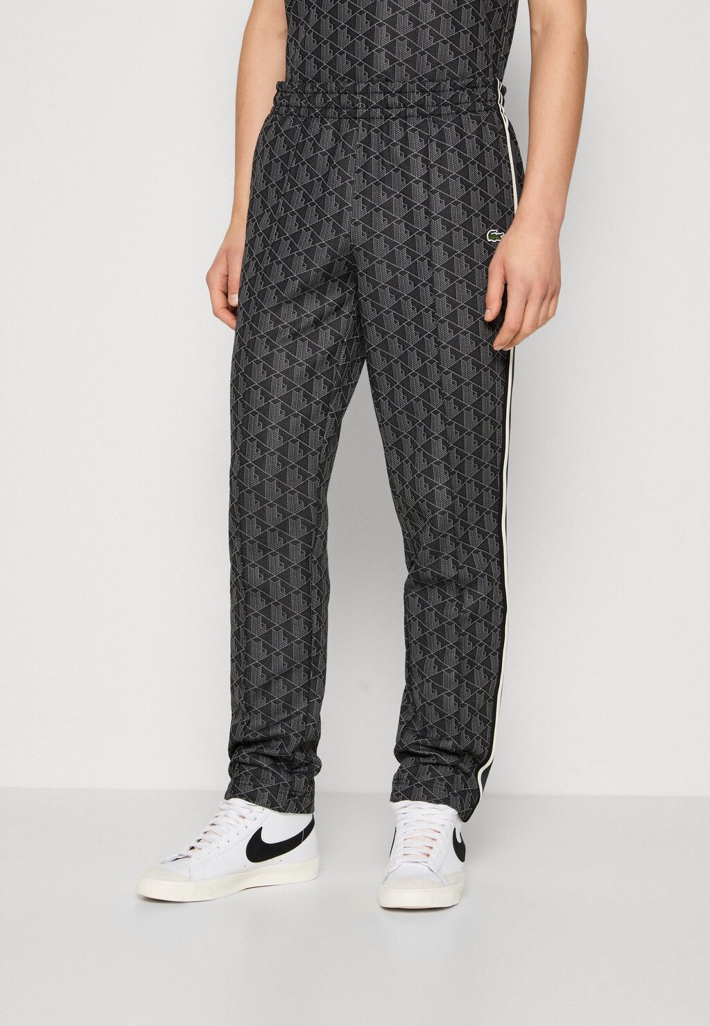Спортивные брюки Lacoste, прямые, черный/графит — фото 3