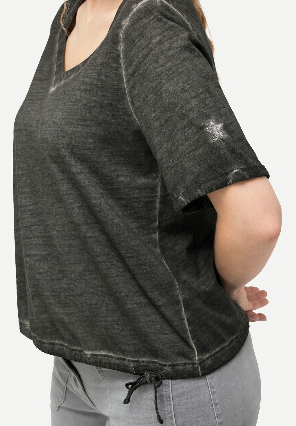 

Футболка с принтом COLD DYED SWEETHEART NECKLINE SHORT SLEEVE Ulla Popken, серый