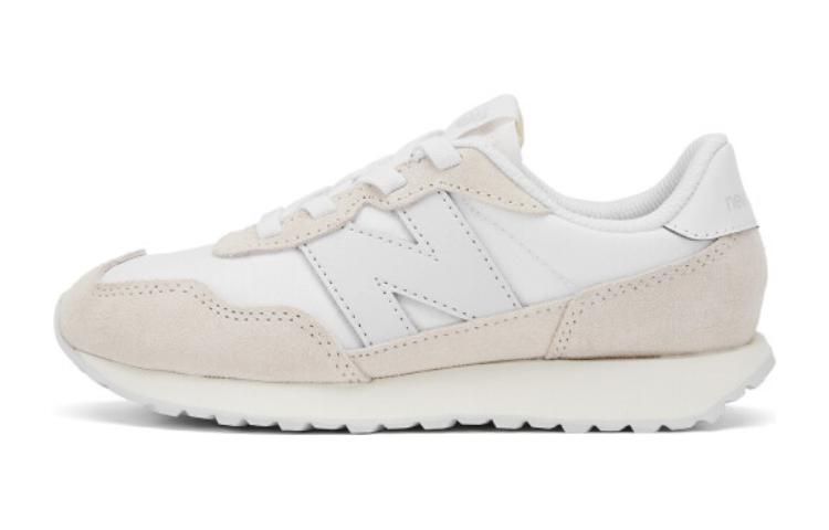 

Низкие кроссовки New Balance 237 для детей в серо-белом цвете, светло-серые