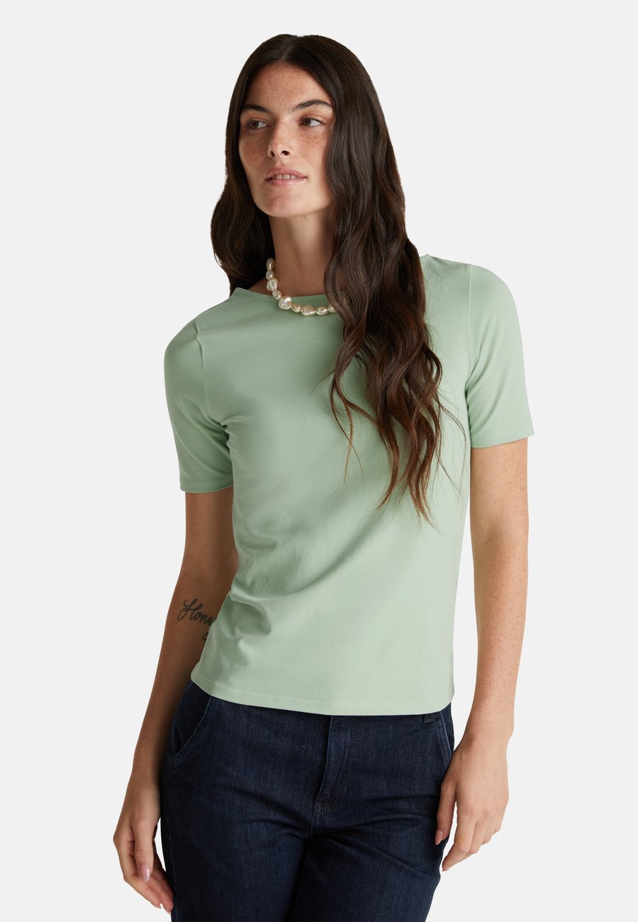 

Футболка United Colors of Benetton SLIM FIT , Green