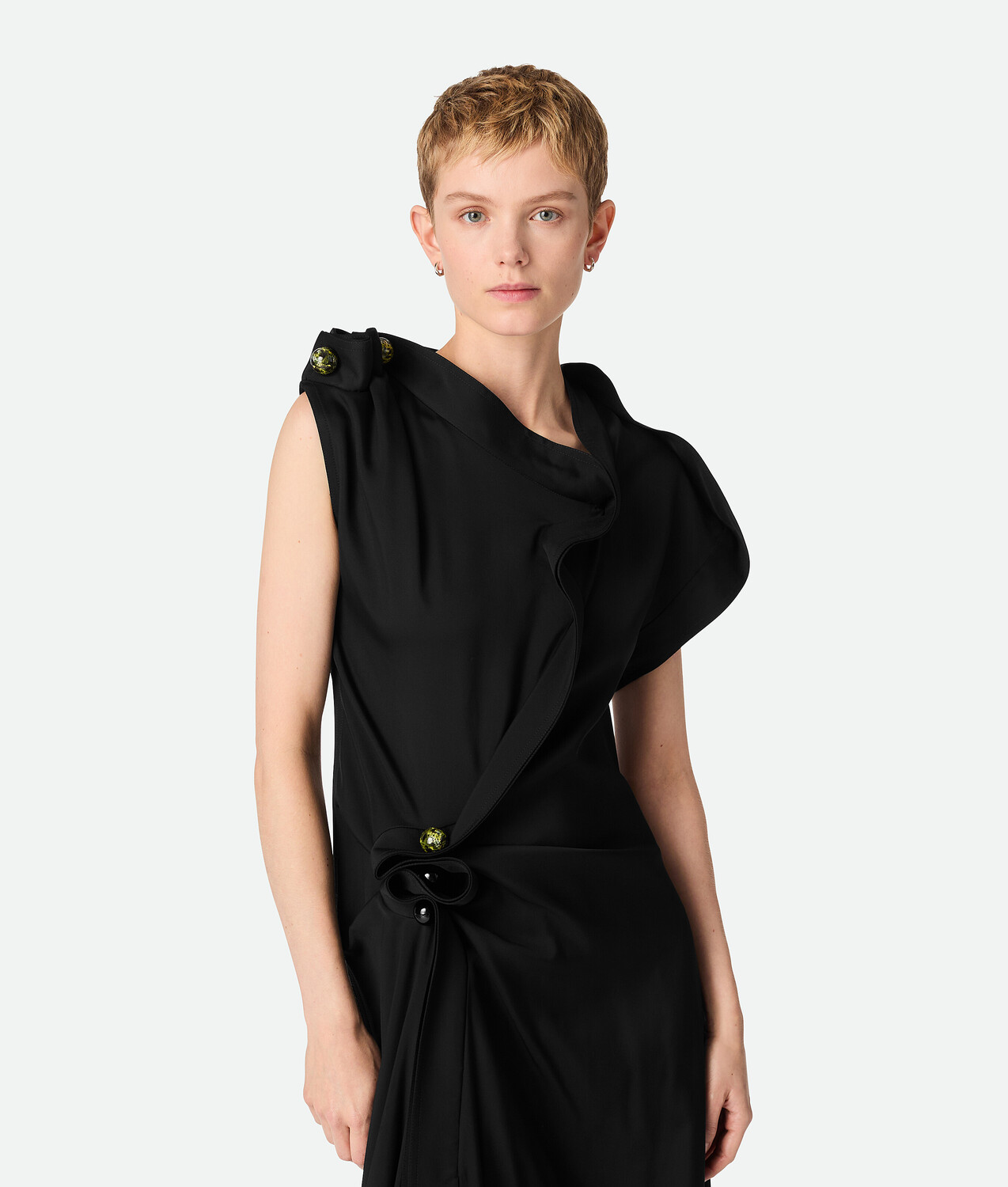 

Платье для пирсинга из текучей вискозы Bottega Veneta, черный