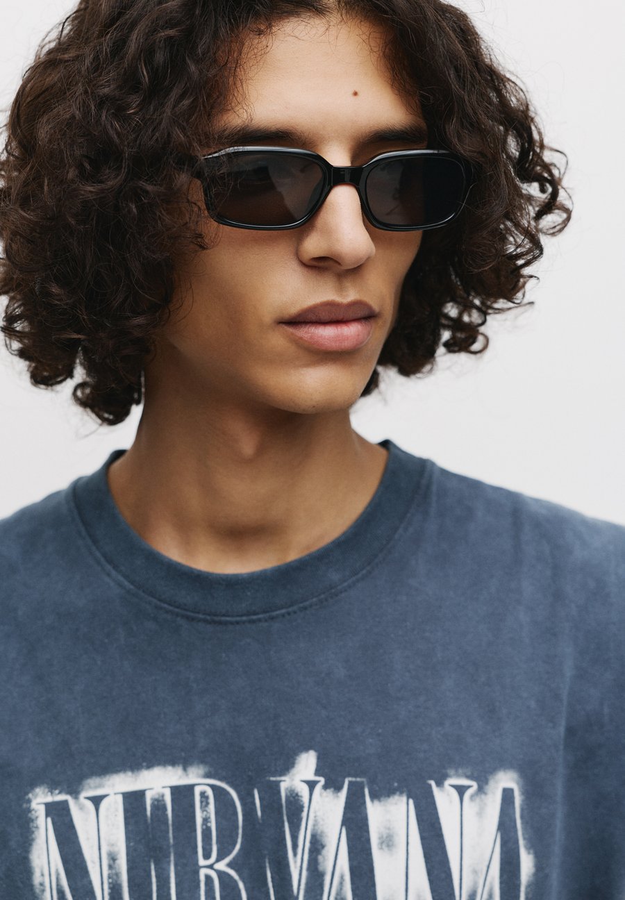 

Солнцезащитные очки PULL&BEAR Sunglasses, Black