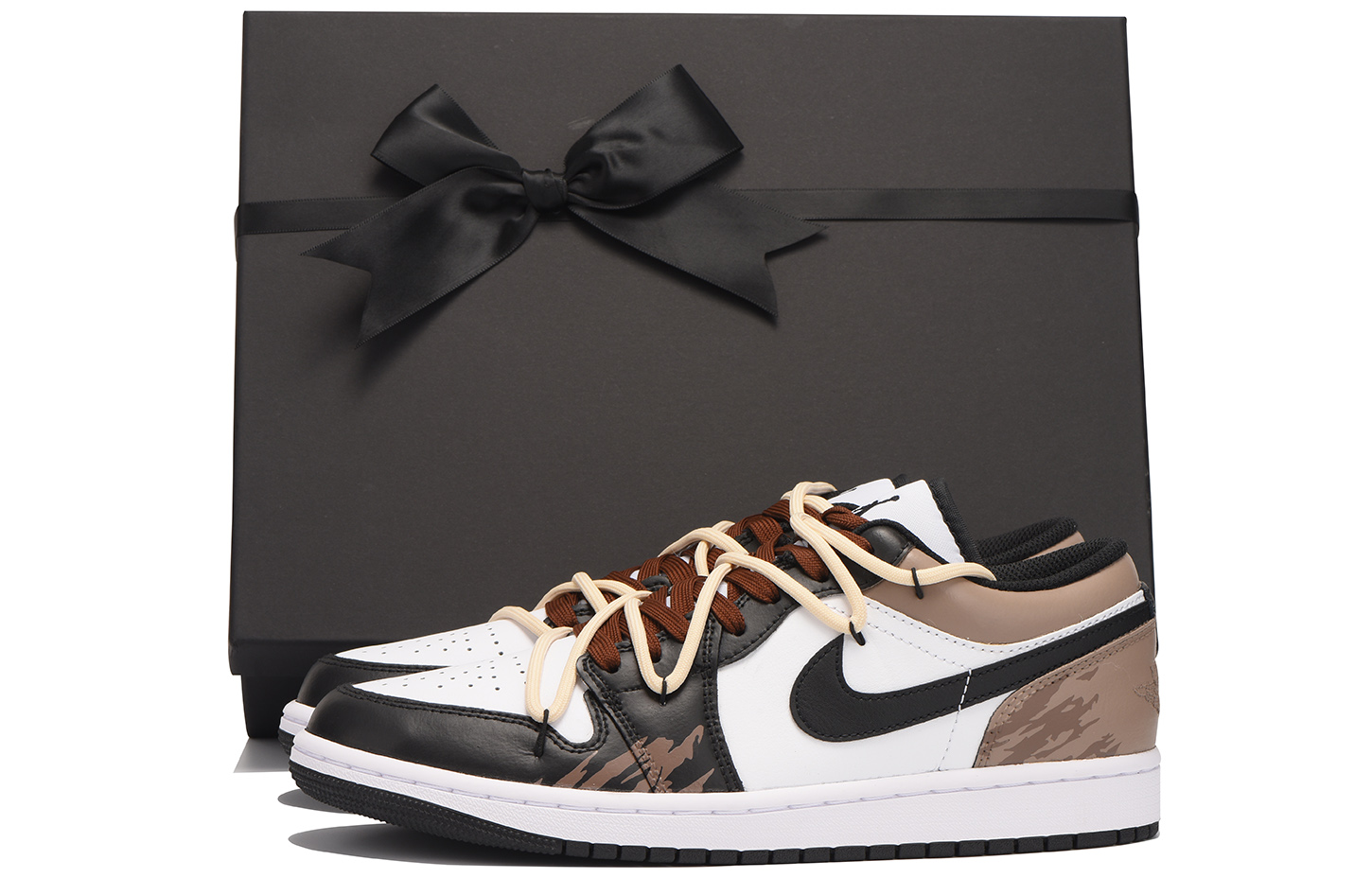 

Jordan Баскетбольные кроссовки Air 1 Slip-Resistant Coverage Low-Top Vintage, мужские, черные