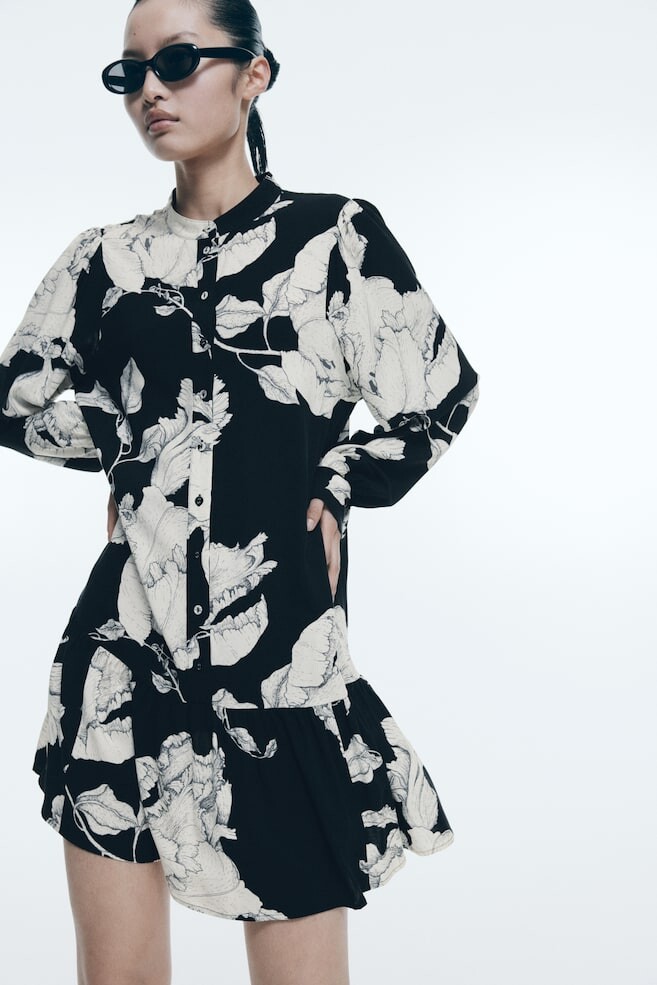 

Платье из вискозы с узором H&M, черный