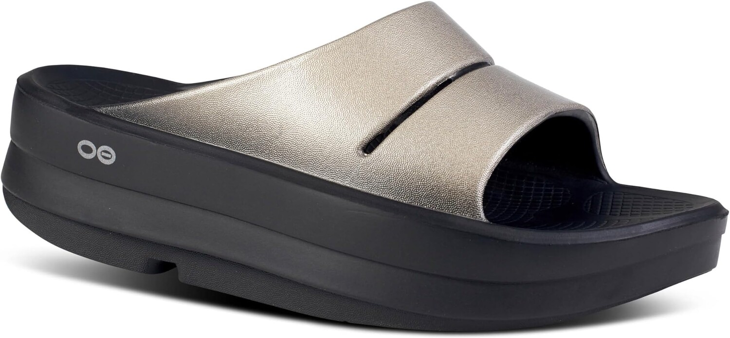 Сандалии OOmega OOahh Luxe Slide OOFOS, цвет Latte