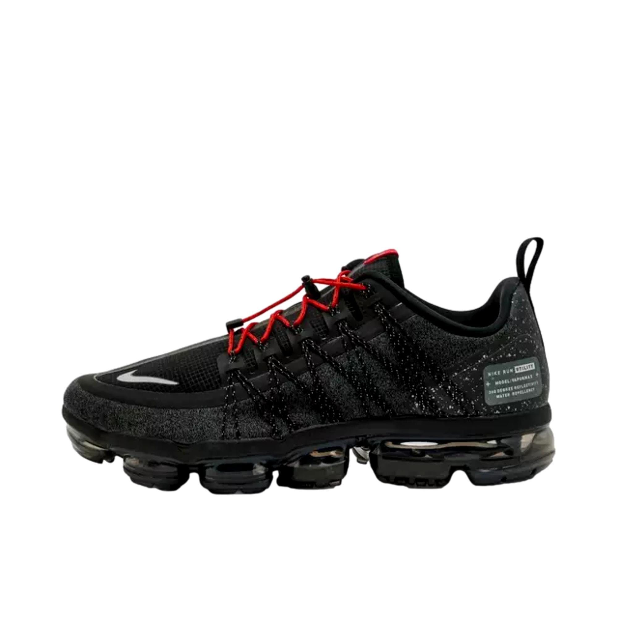 

Мужские кроссовки Nike Air Vapormax Run Utility, черные с серебристым отблеском AQ8810-001 Nike, черный