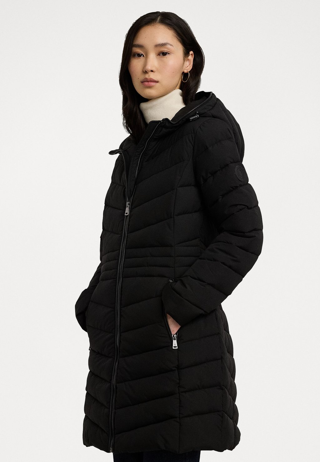 

Зимнее пальто CHEVRON-QUILTED HOODED JACKET Lauren Ralph Lauren, черный