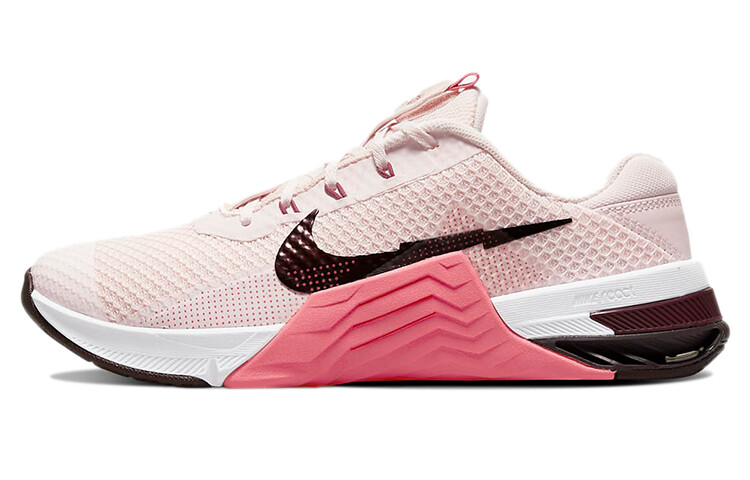 Женские тренировочные кроссовки Nike Metcon 7