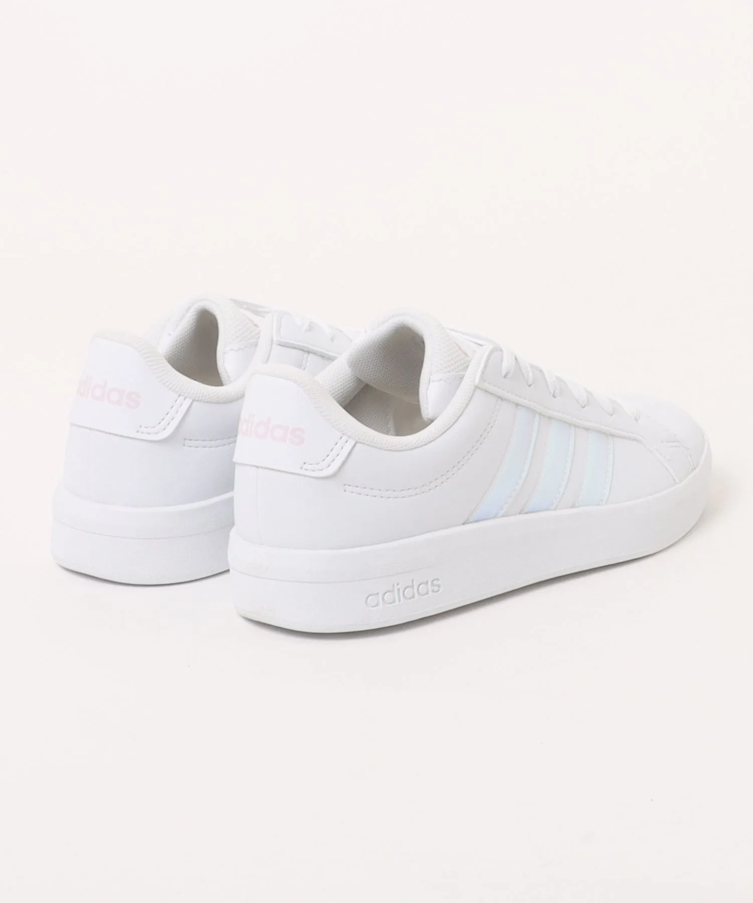 Детские кроссовки из синтетической кожи adidas GRANDCOURT 3.0 J белые — фото 2
