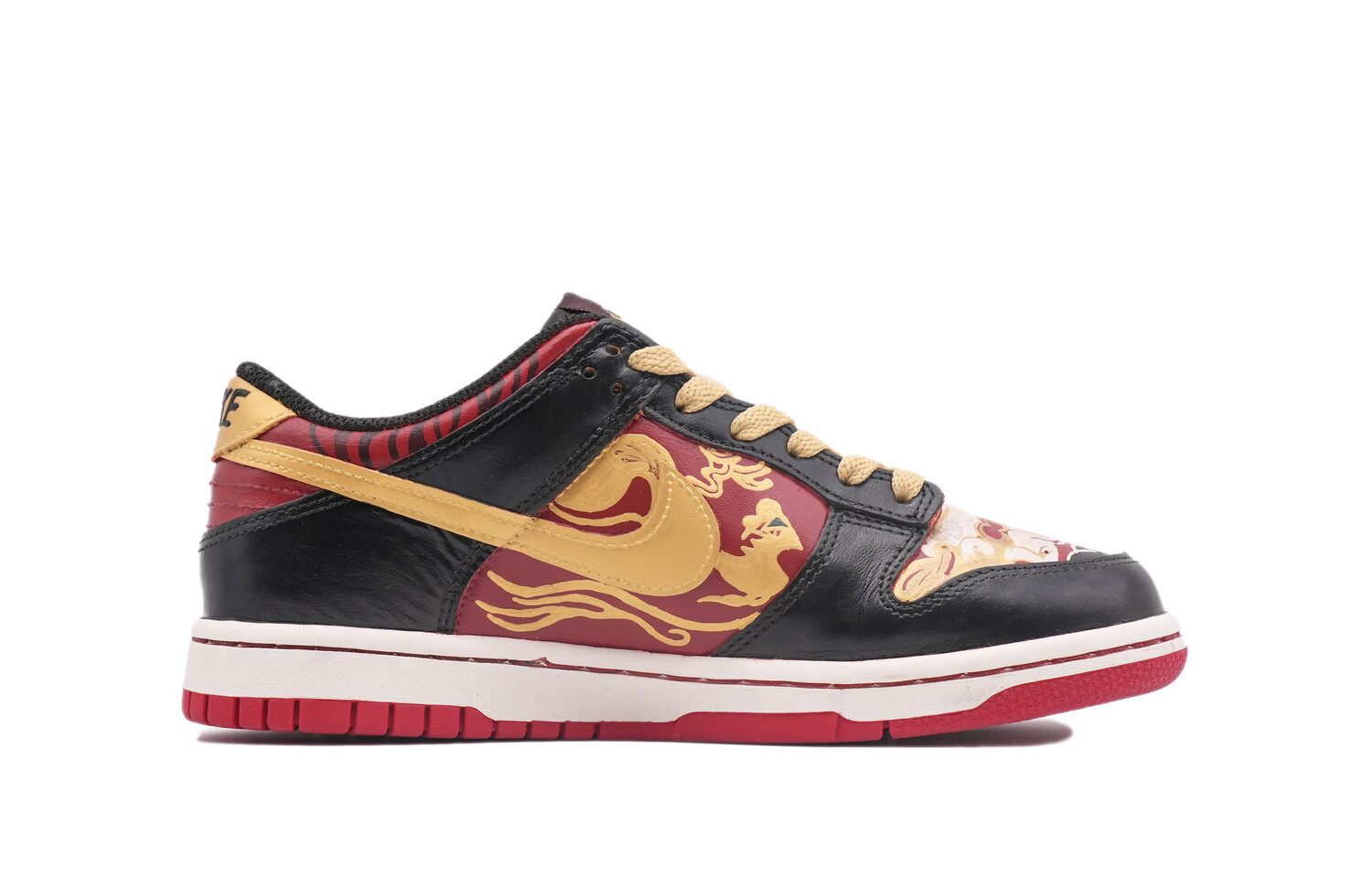 

Кроссовки Nike Dunk Skateboarding Shoes Women's Low-top Red/Gold/Black, красный