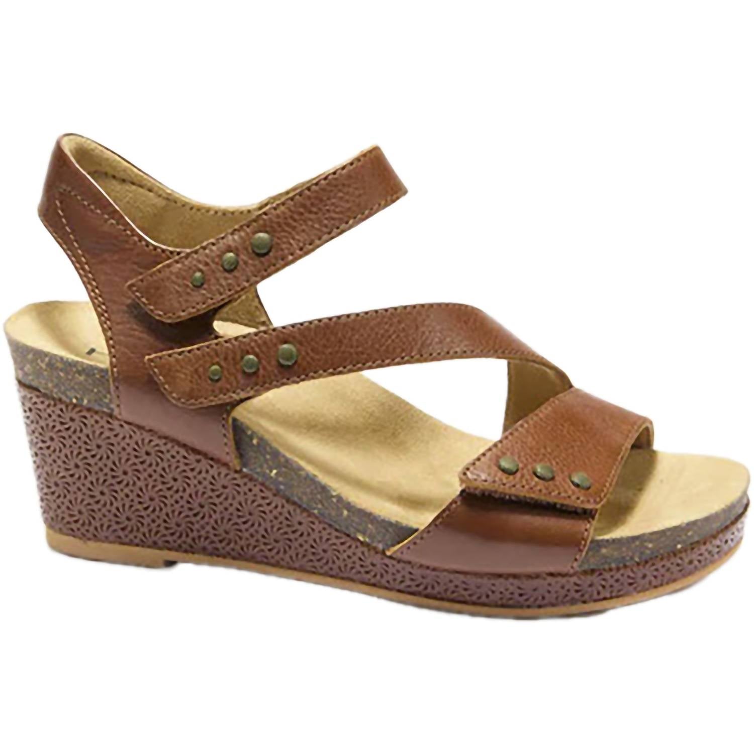 Женские мюли из кожи Giselle с тиснением и клином коньячного цвета Halsa Footwear, Cognac
