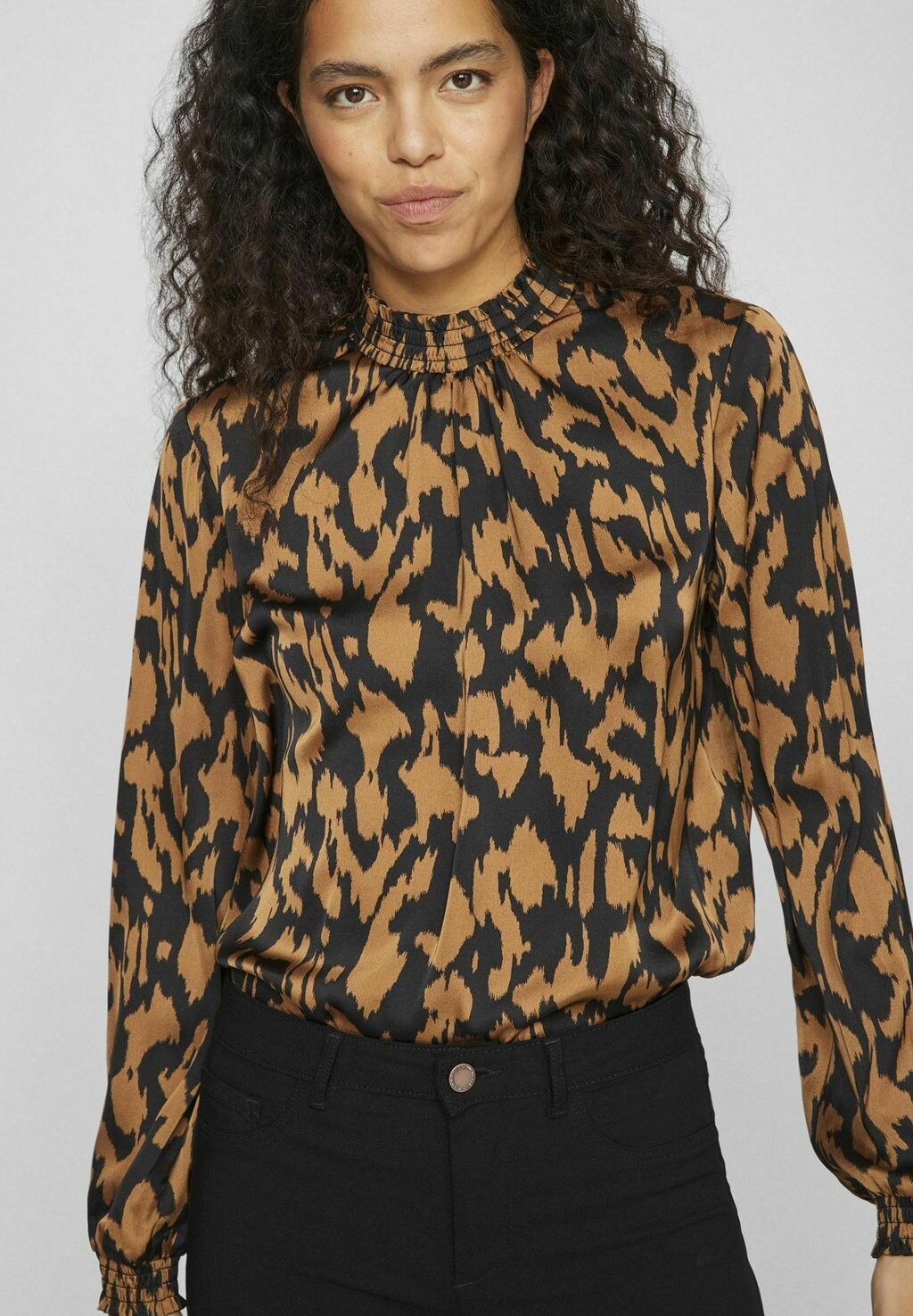 

Блуза HIGH NECK VILA, цвет Tan