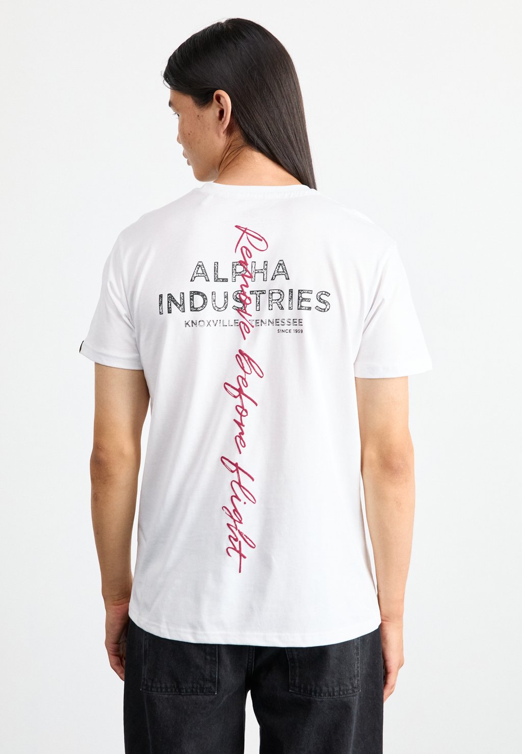 

Футболка с набивным рисунком Signature Alpha Industries, белая