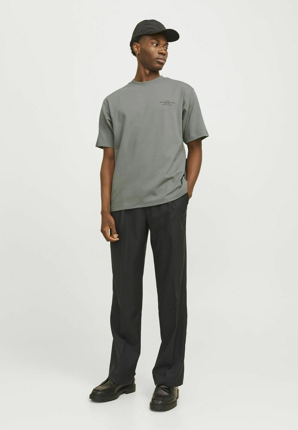 

Футболка с принтом JPRBLACHAD SS CREW NECK TEE SN Jack & Jones PREMIUM, зеленый