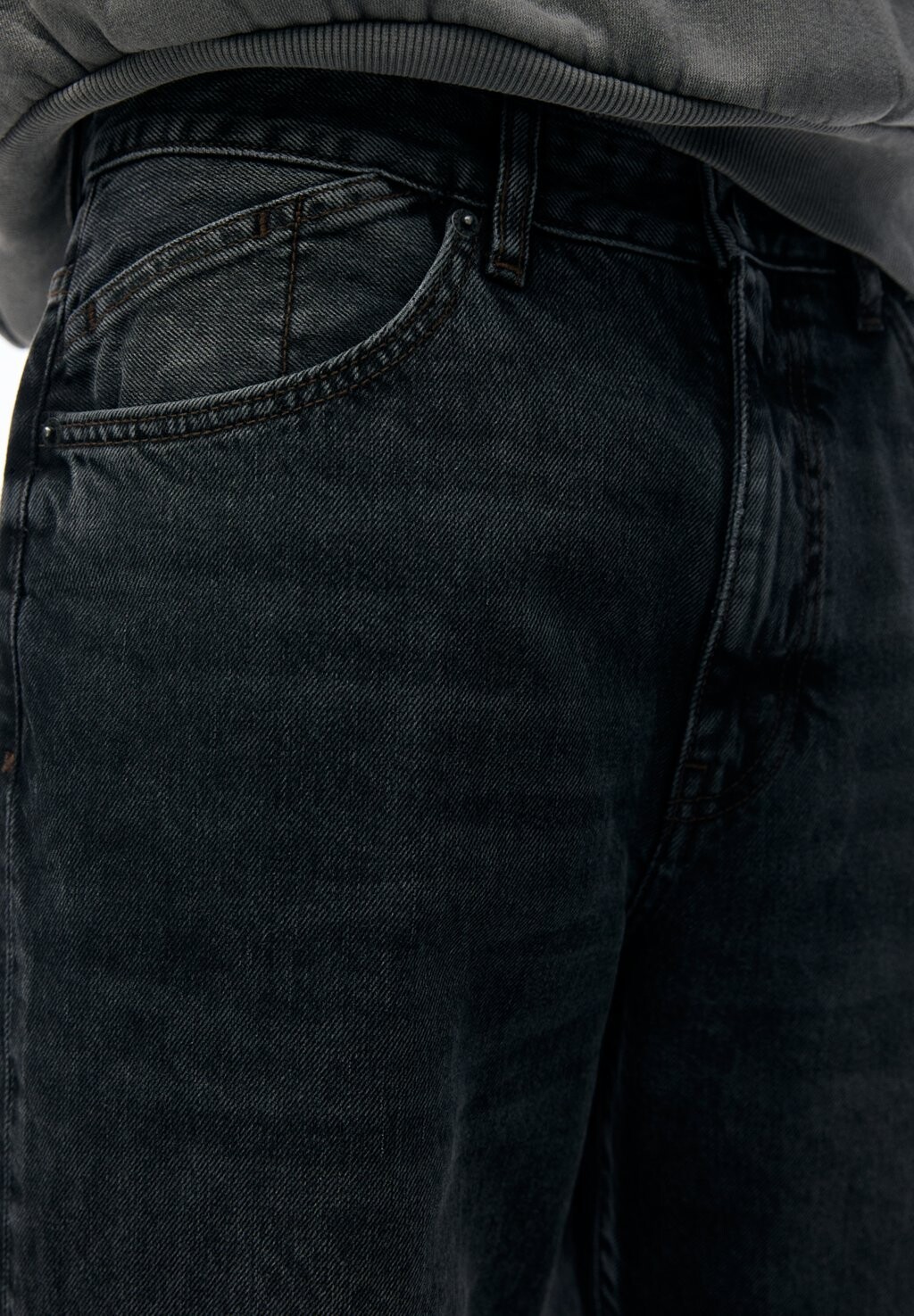 

Джинсы свободного кроя LOOSE PULL&BEAR, черный