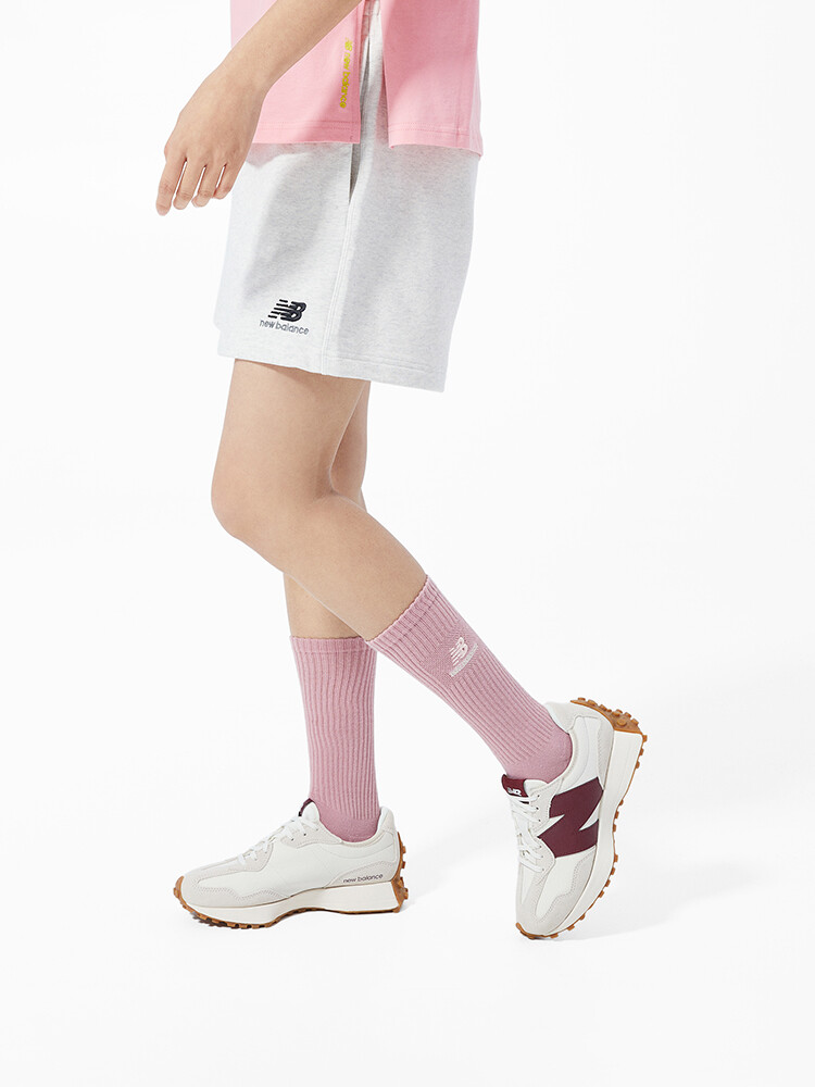 Кроссовки женские New Balance NB повседневные, серый / кремовый / бордовый — фото 3