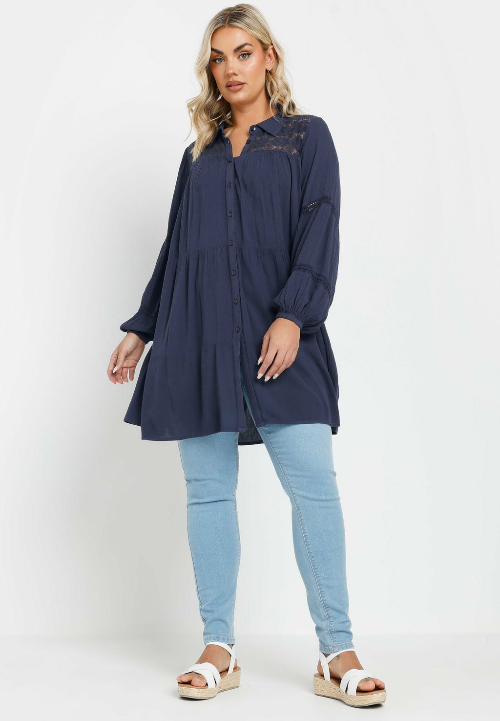 

Блузка на пуговицах TIERED DETAIL Yours Clothing, темно-синий