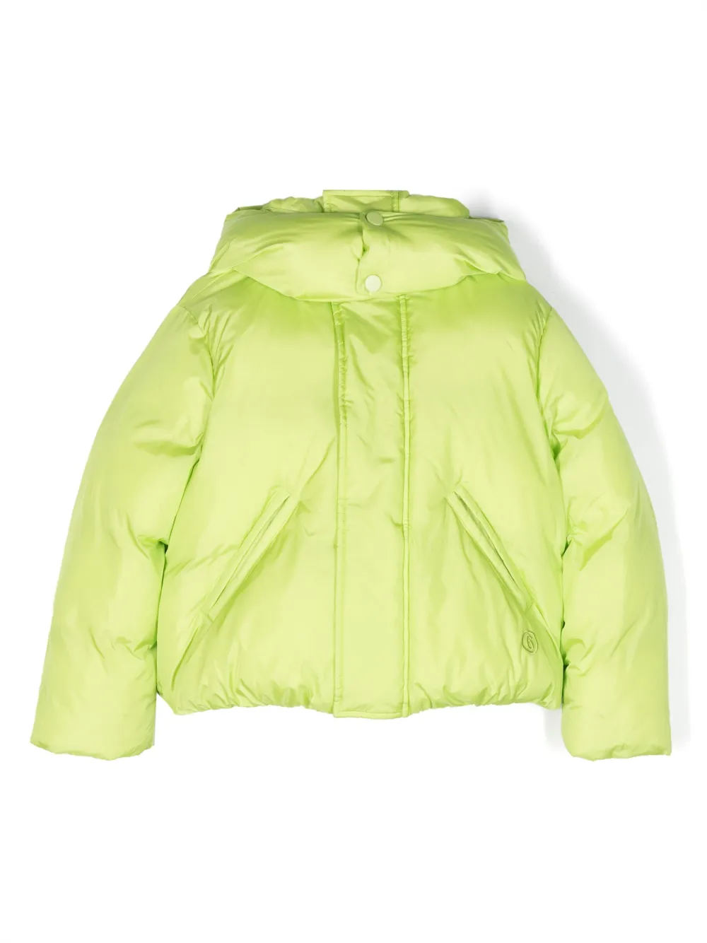 

Пуховик с вышитым логотипом и капюшоном MM6 Maison Margiela Kids, зеленый