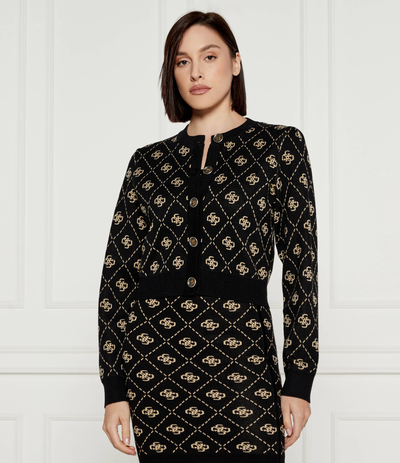 

Свитер GUESS SARAH Regular Fit, черный