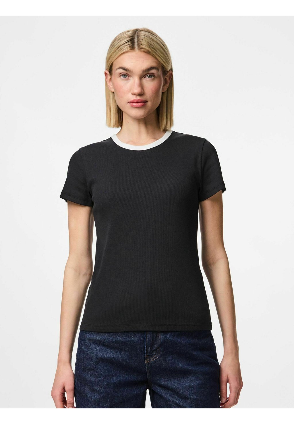 

Футболка PCMAY SS TEE JRS NOOS BC Pieces, черный