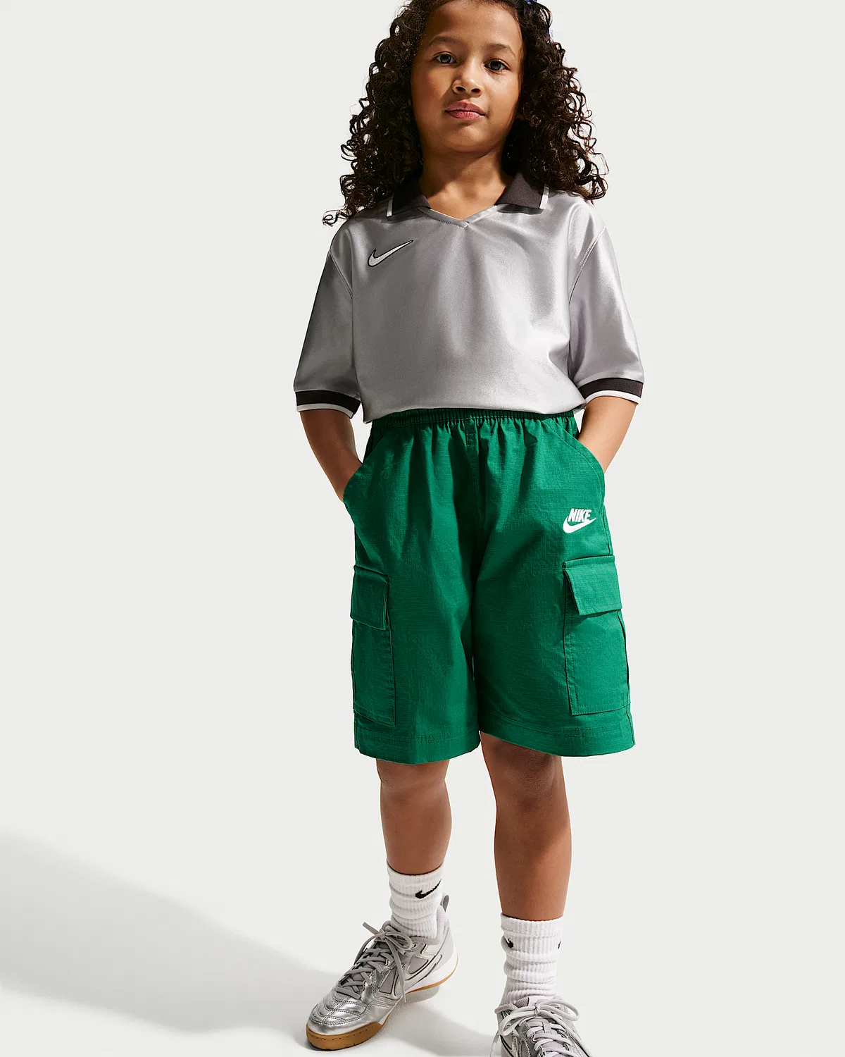 Детские шорты карго Nike Sportswear Club, Malachite/White — фото 4