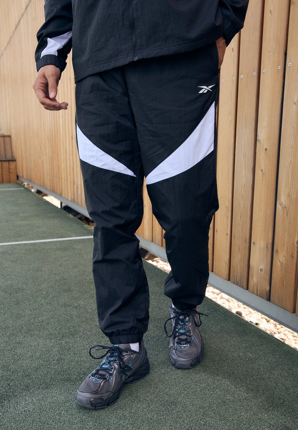 

Спортивные штаны BASKETBALL TRACK PANT Reebok, черный