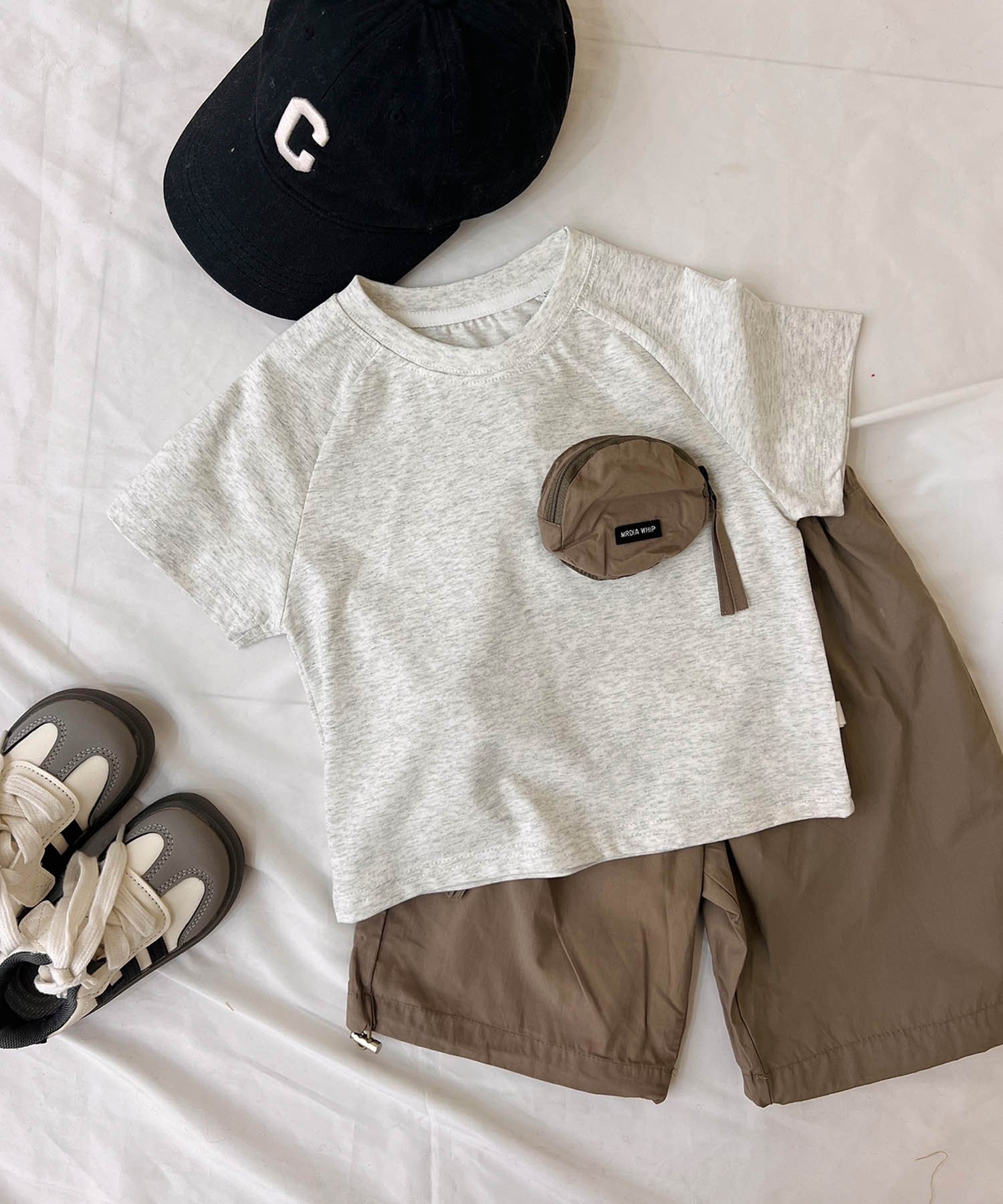 Футболка с карманами и спортивные штаны в комплекте Aimoha Kids, gray