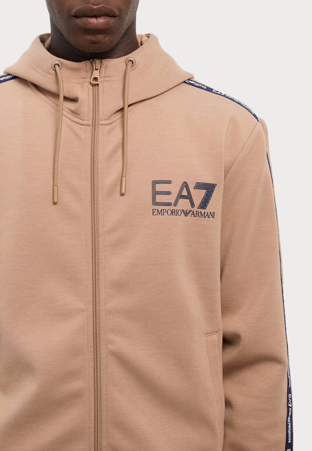 

Толстовка с капюшоном FELPA EA7 Emporio Armani, бежевый