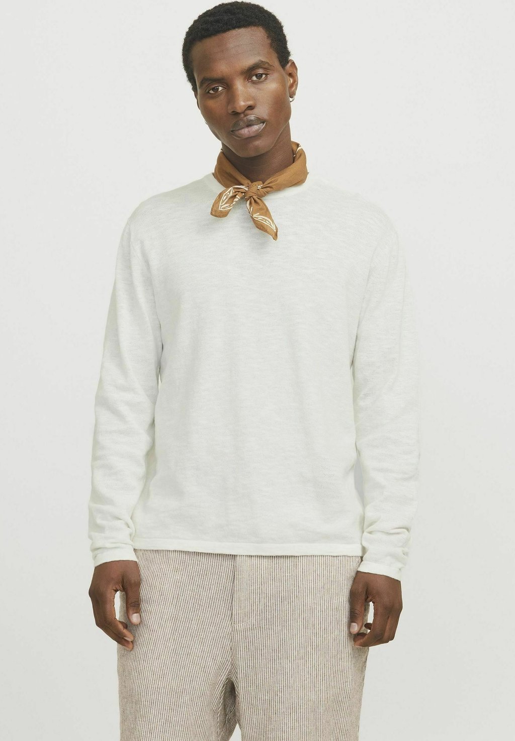 

Джемпер Jack & Jones, кремовый